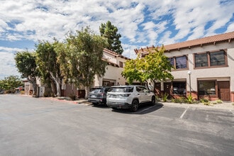 1765 Goodyear Ave, Ventura, CA à louer Photo intérieure– Image 1 sur 15