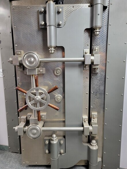 1760 W Florida Ave, Hemet, CA à vendre - Photo de l’immeuble – Image 2 sur 7