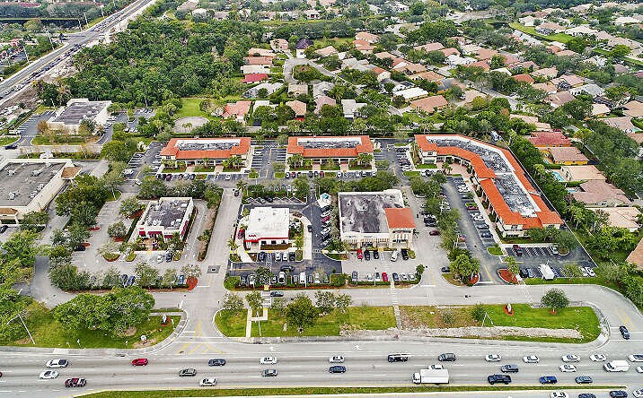 4651 N State Road 7, Coral Springs, FL à vendre - Photo de l’immeuble – Image 3 sur 13