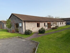 Crays Ln, Pulborough à louer Photo de l’immeuble– Image 1 sur 10