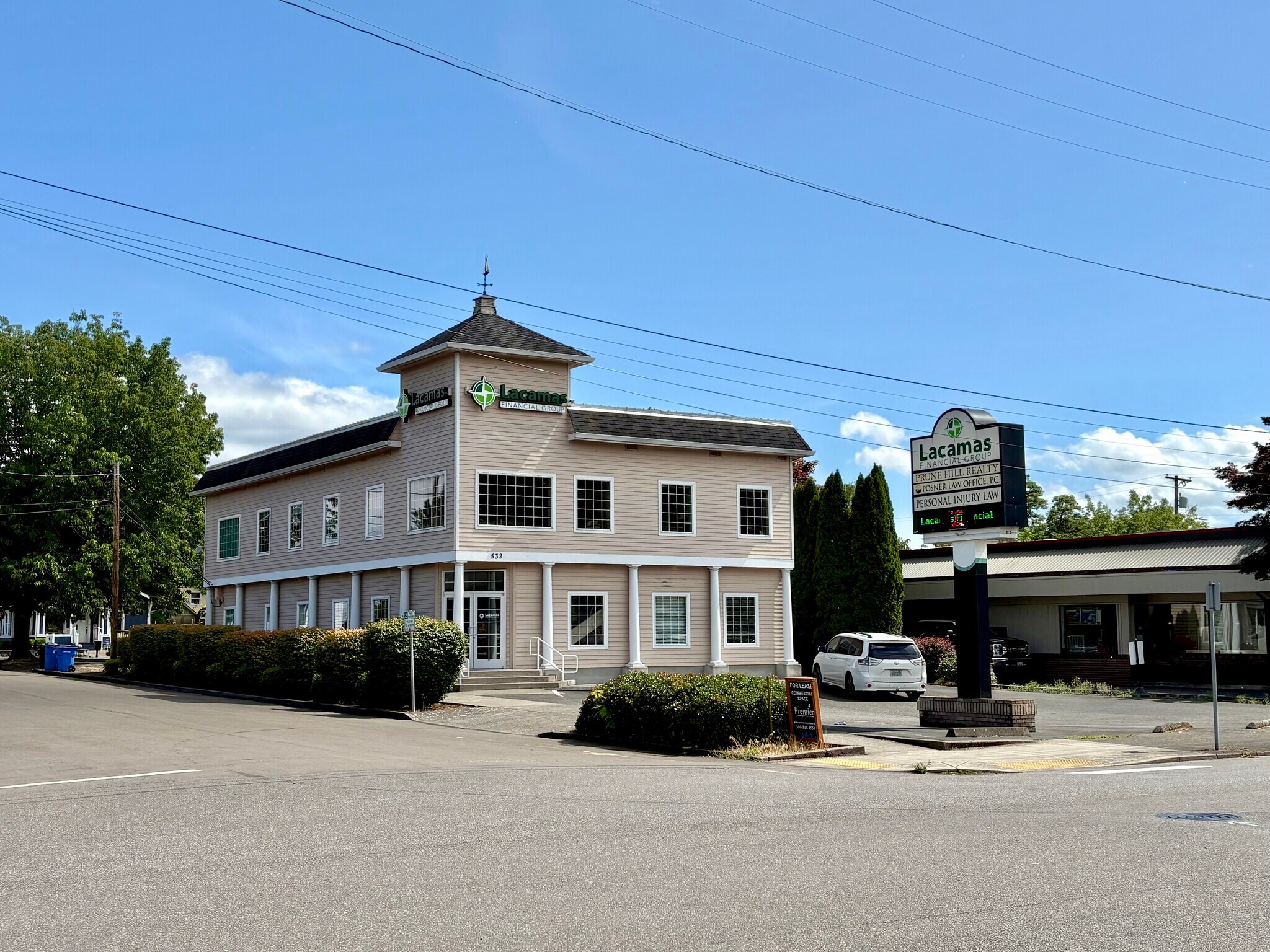 532 NE 3rd Ave, Camas, WA à vendre Photo de l’immeuble– Image 1 sur 7
