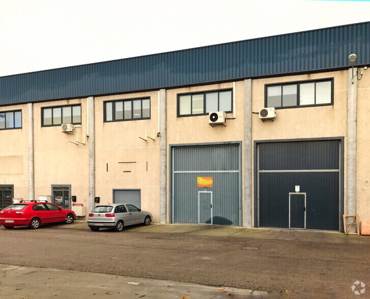 Calle el Horcajo, 20, Pinto, Madrid à louer - Photo de l’immeuble – Image 3 sur 3