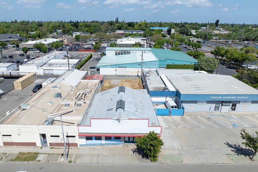 1410 9th St, Modesto, CA à vendre - Photo de l’immeuble – Image 3 sur 18