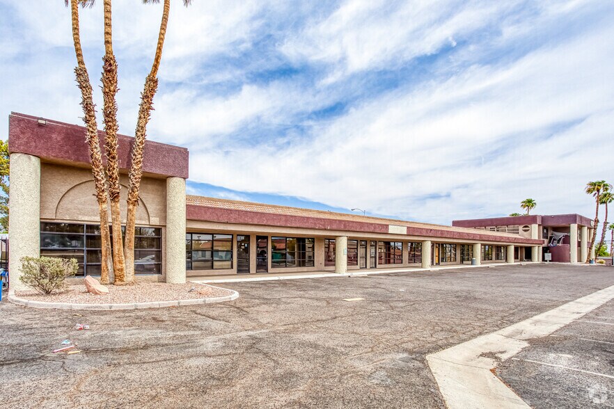4795 S Sandhill Rd, Las Vegas, NV à vendre - Photo de l’immeuble – Image 3 sur 3
