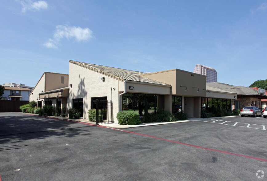 5422 Alpha Rd, Dallas, TX à vendre - Photo principale – Image 1 sur 25