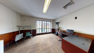 1550 Flatbush Ave, Brooklyn, NY à louer Photo intérieure– Image 2 sur 11