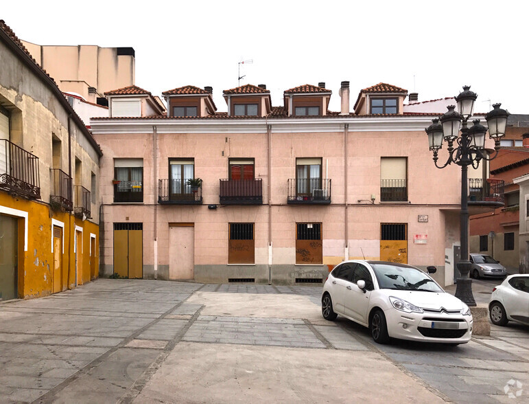 Calle Miguel de Cervantes, 1, Guadalajara, Guadalajara à vendre - Photo de l’immeuble – Image 2 sur 2
