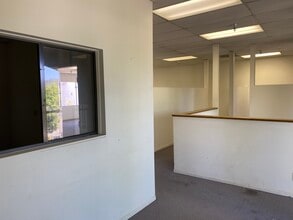 60 Rancho Rd, Thousand Oaks, CA à louer Photo intérieure– Image 1 sur 3