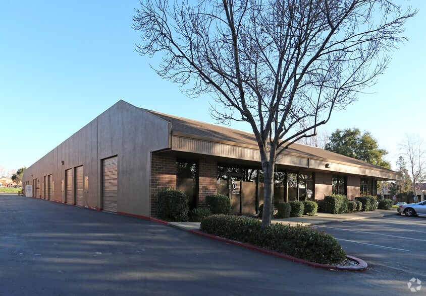 313 Earhart Way, Livermore, CA à louer - Photo de l’immeuble – Image 3 sur 4