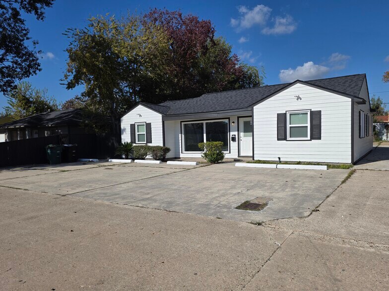 13379 Force St, Houston, TX à louer - Photo de l’immeuble – Image 2 sur 19