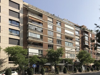 Plus de détails pour Local commercial à louer