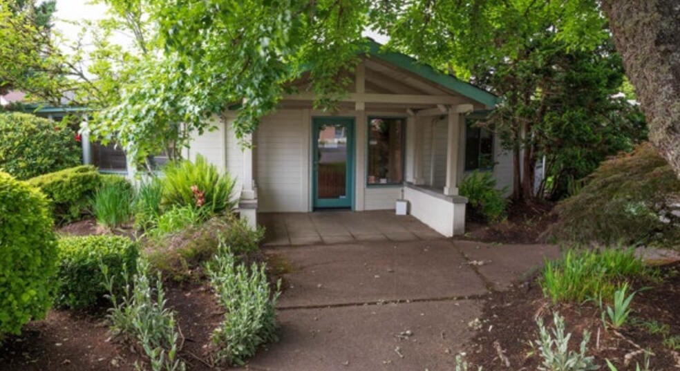 25045 Dunham Ave, Veneta, OR à louer - Photo de l’immeuble – Image 2 sur 3