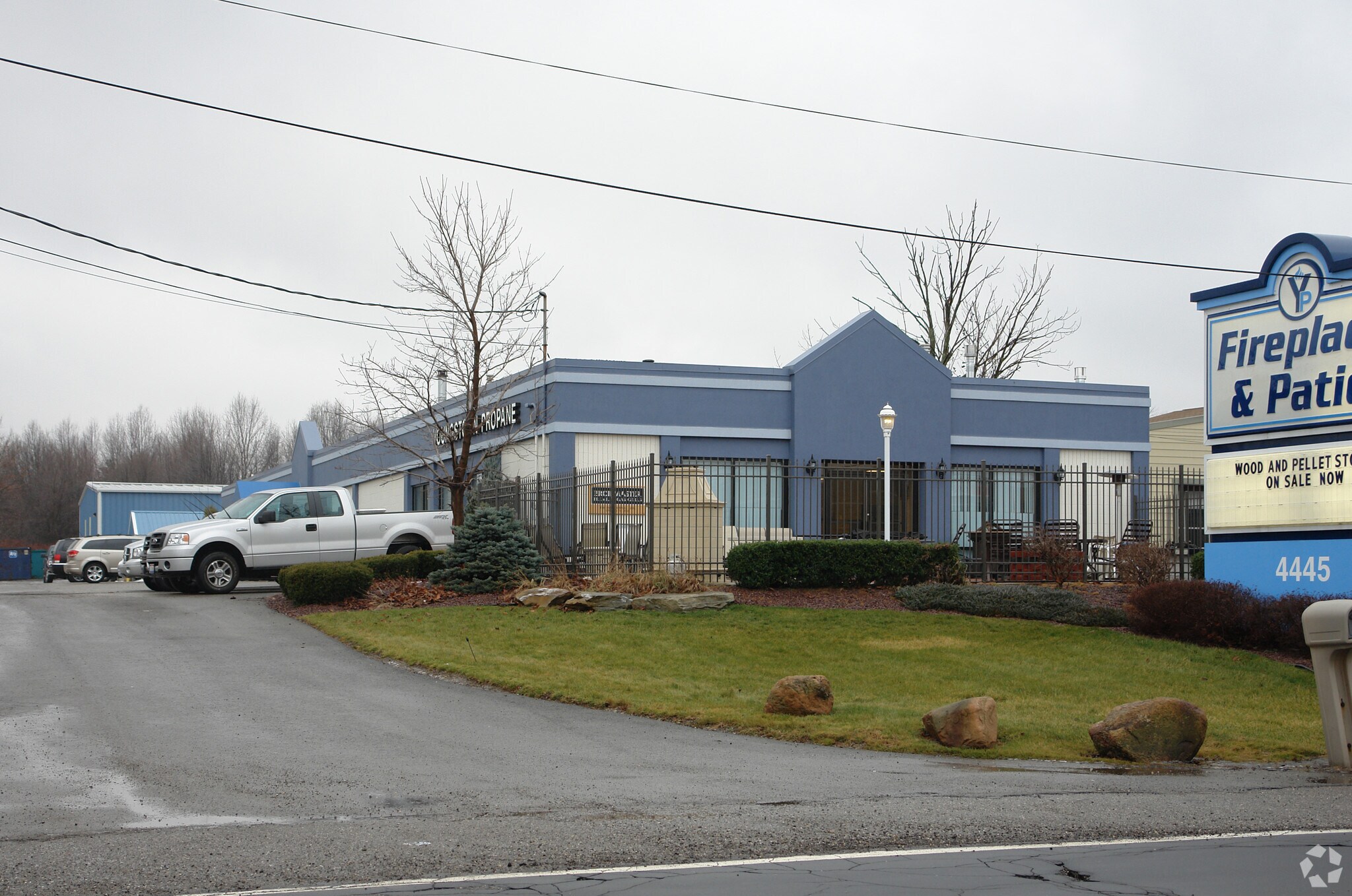 4445 Boardman Canfield Rd, Canfield, OH à louer Photo principale– Image 1 sur 3