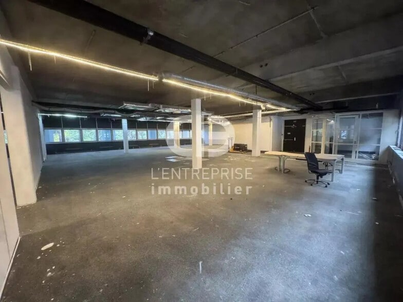 Bureau dans Valbonne à louer - Photo de l’immeuble – Image 2 sur 32