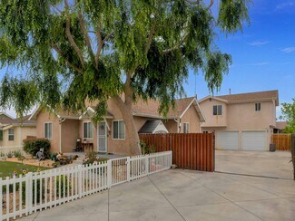 Plus de détails pour 10720 Saticoy St, Sun Valley, CA - Logement à vendre