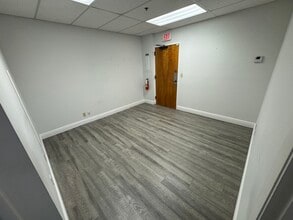 4360 Northlake Blvd, Palm Beach Gardens, FL à louer Photo intérieure– Image 2 sur 5