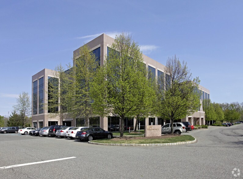 200 Campus Dr, Florham Park, NJ à louer - Photo de l’immeuble – Image 1 sur 3