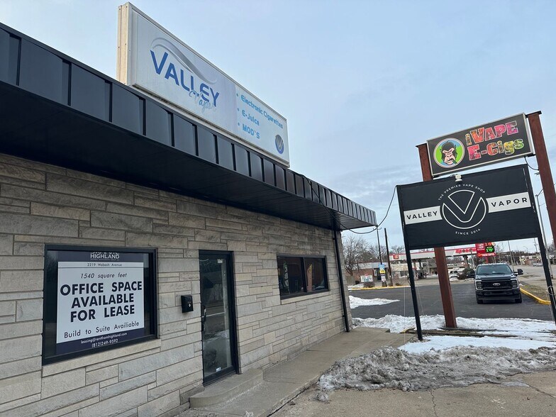 2219 Wabash Ave, Terre Haute, IN à louer - Photo de l’immeuble – Image 3 sur 3