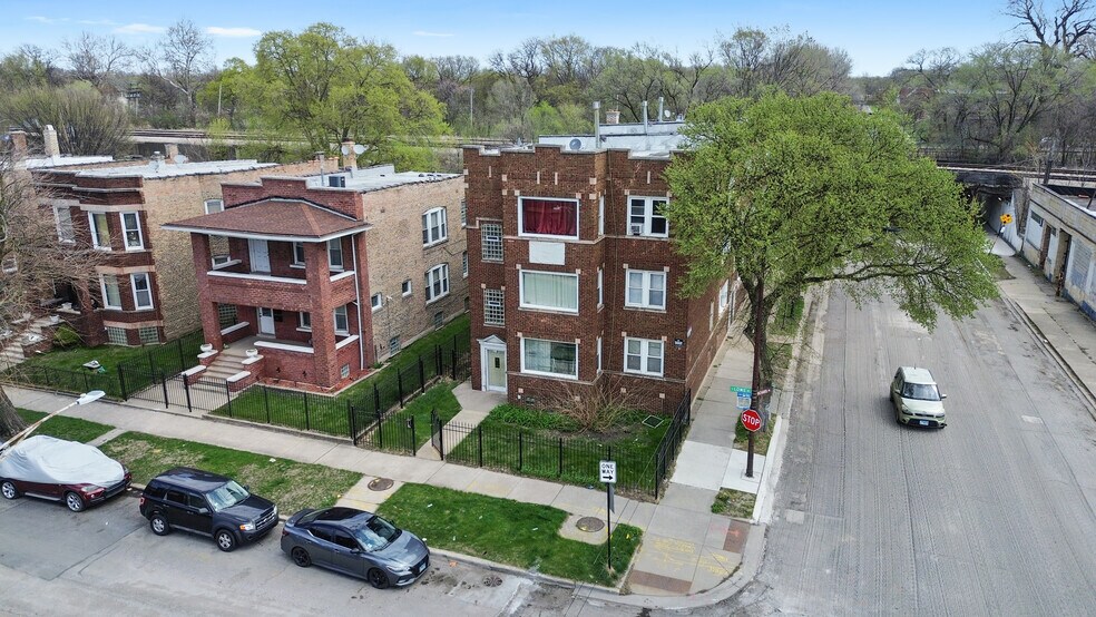 7359 S Lowe Ave, Chicago, IL à vendre - Photo de l’immeuble – Image 3 sur 8
