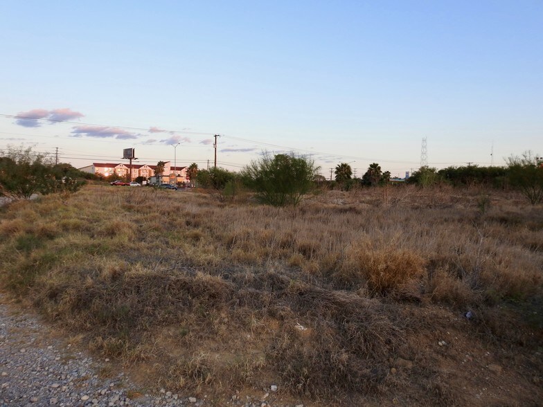 3610 S US Highway 83, Laredo, TX à vendre - Autre – Image 2 sur 15