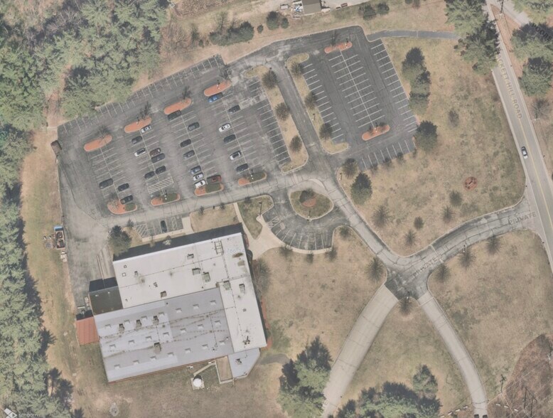 220 Hackett Hill Rd, Manchester, NH à vendre - Aérien – Image 2 sur 14