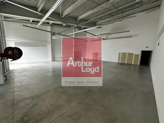 Plus de détails pour Local commercial à louer