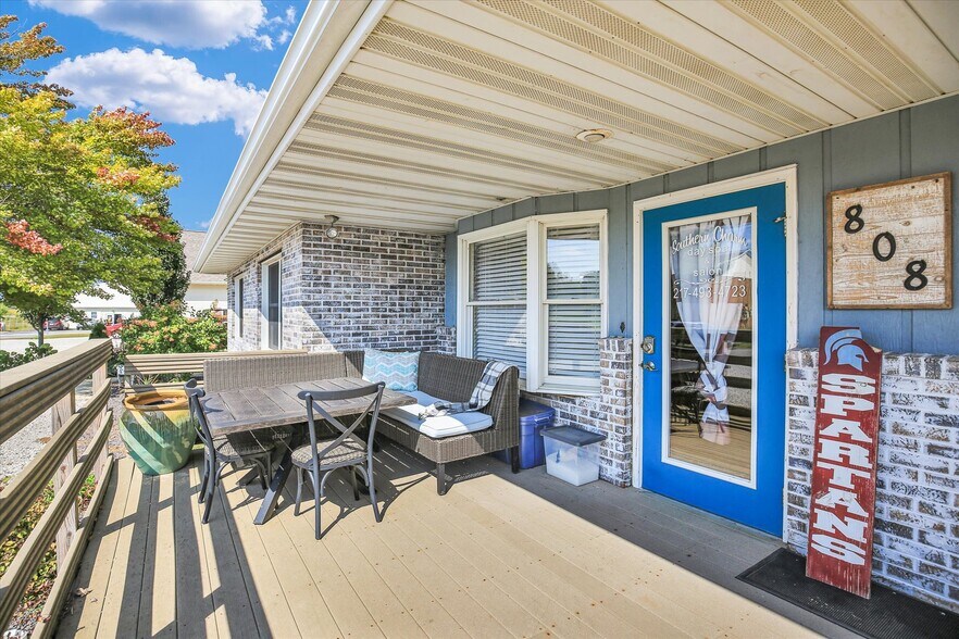 808 N 3rd St, Saint Joseph, IL à vendre - Photo de l’immeuble – Image 2 sur 45