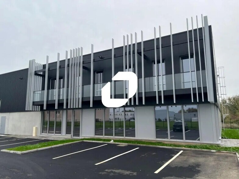 Local d'activités dans Avelin à vendre - Photo de l’immeuble – Image 2 sur 3