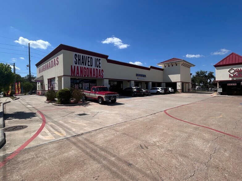 5203 Barker Cypress Rd, Houston, TX à louer - Photo de l’immeuble – Image 2 sur 4