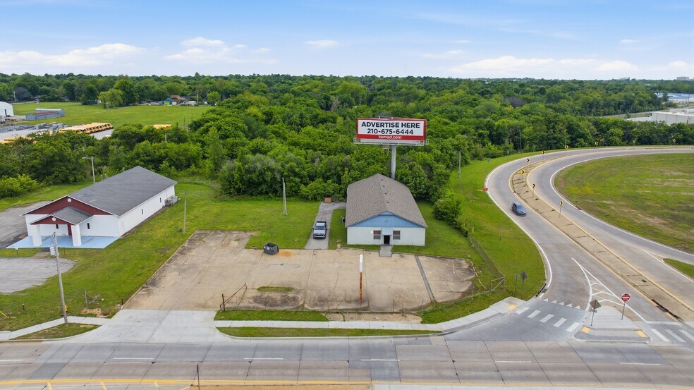 2604 E Apache St, Tulsa, OK à vendre - Photo de l’immeuble – Image 3 sur 19