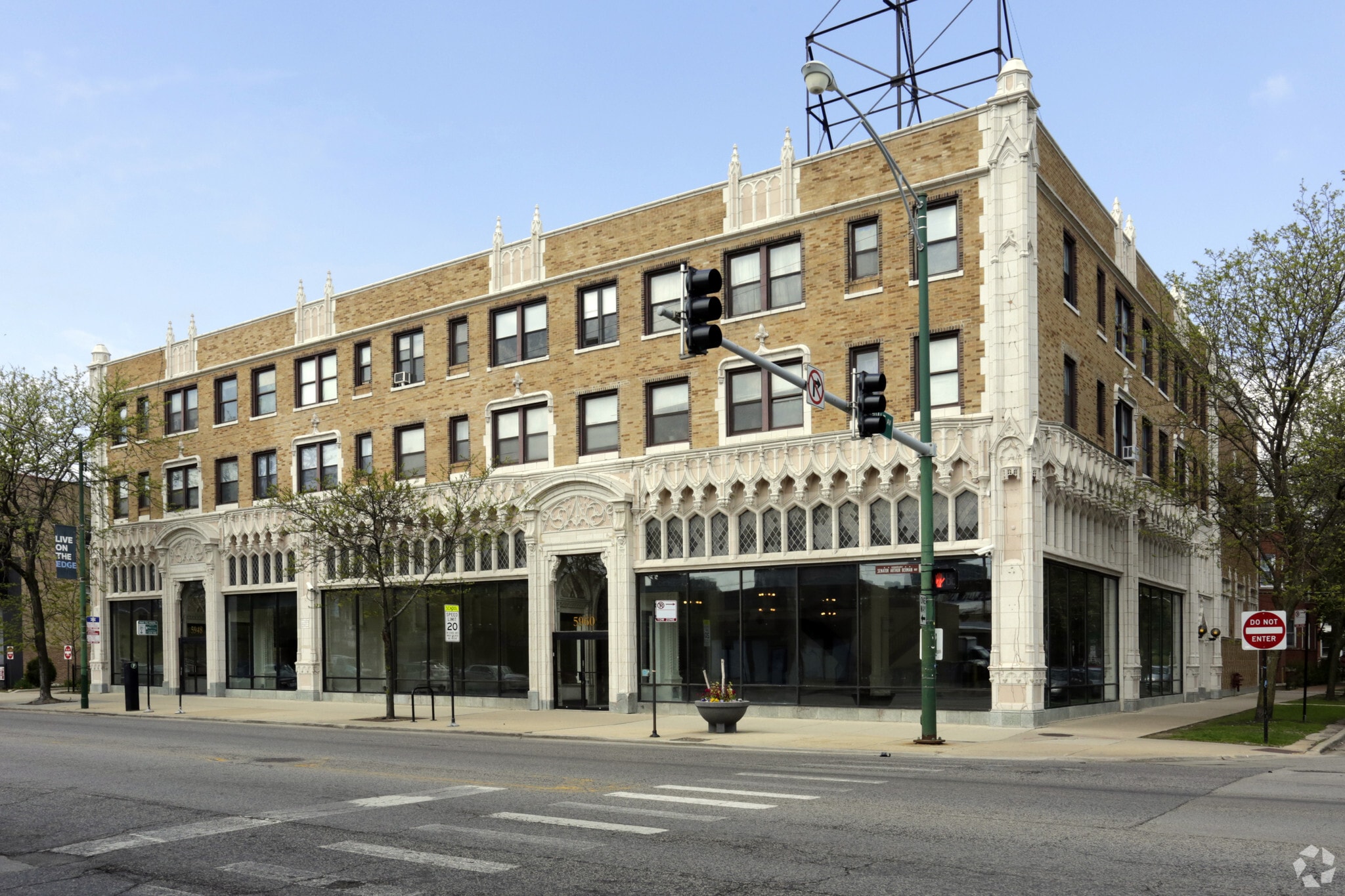 5948-5960 N Broadway St, Chicago, IL à louer Photo principale– Image 1 sur 17