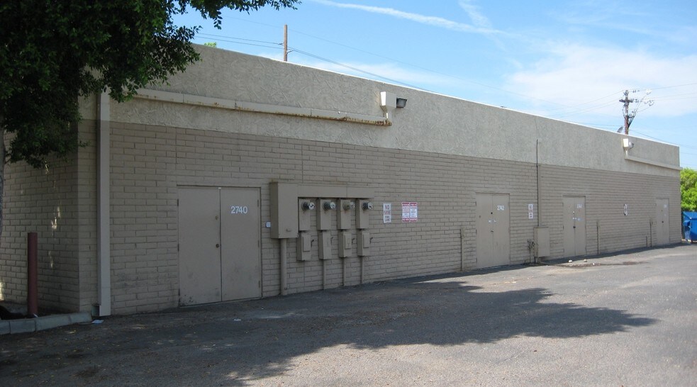 2740-2746 W McDowell Rd, Phoenix, AZ à louer - Photo de l’immeuble – Image 3 sur 8
