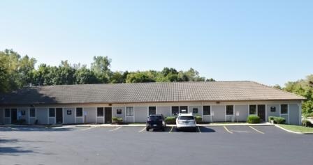 5501-5525 Foxridge Dr, Mission, KS à louer - Photo de l’immeuble – Image 2 sur 7