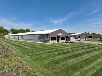 Plus de détails pour 1031 Baker Dr, Monroe, OH - Local d'activités à louer