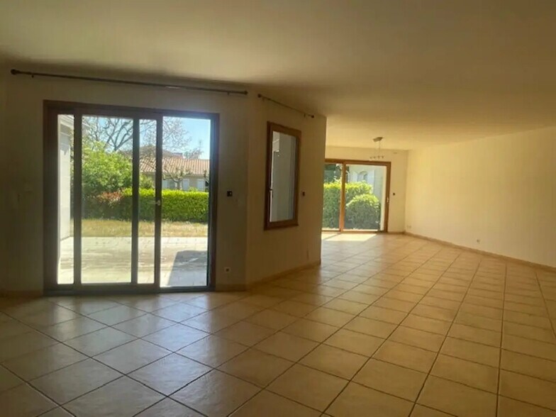 Local commercial dans Mérignac à vendre - Photo de l’immeuble – Image 3 sur 12