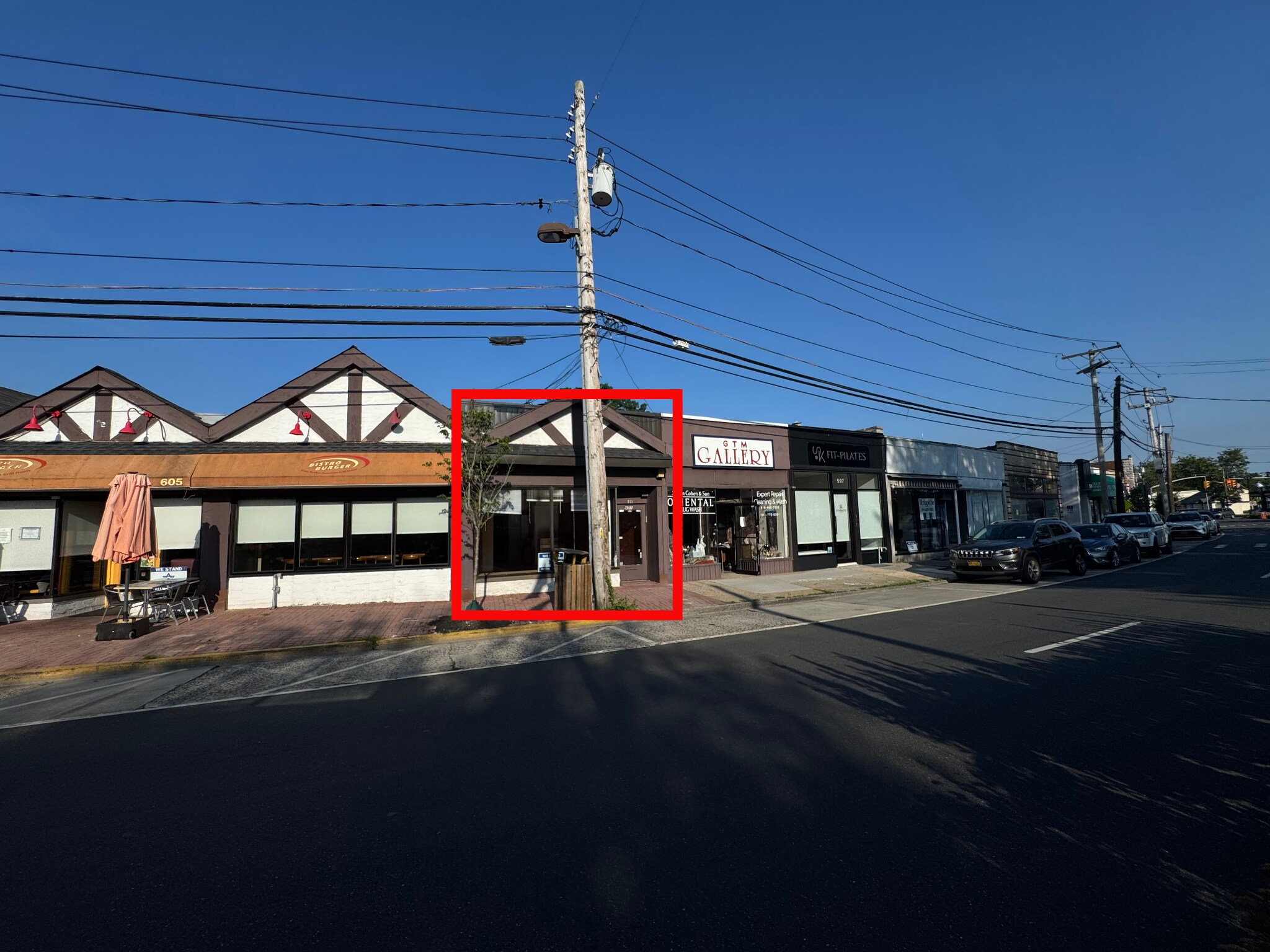 601-607 Middle Neck Rd, Great Neck, NY à louer Photo de l’immeuble– Image 1 sur 2