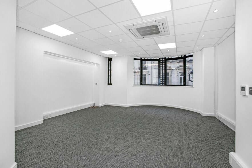 4 Conduit St, Londres à louer - Photo de l’immeuble – Image 3 sur 16