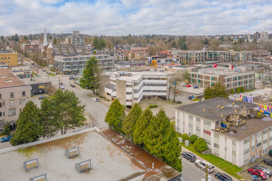 2425 Quebec St, Vancouver, BC à louer - Photo de l’immeuble – Image 3 sur 5