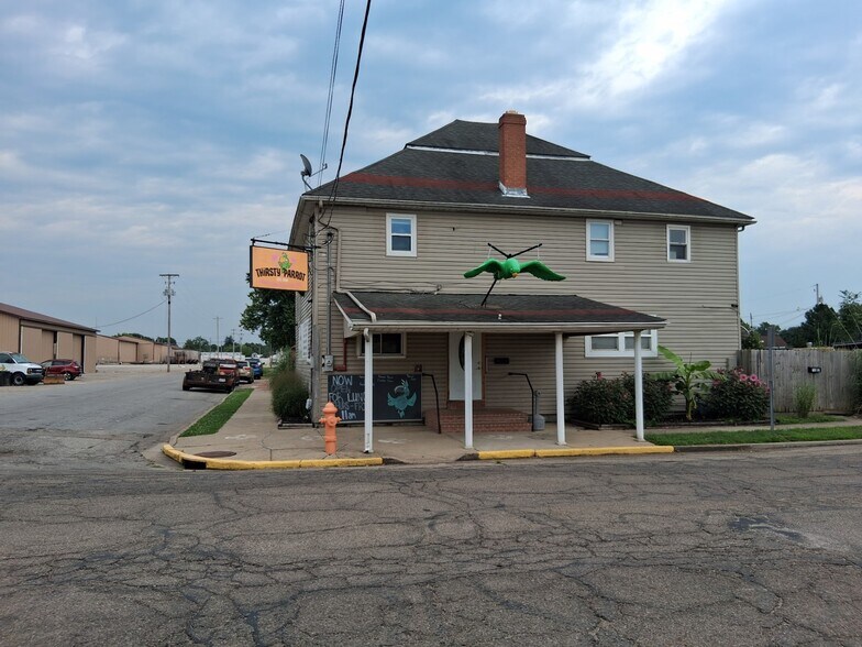 706 S Washington St, Circleville, OH à vendre - Photo de l’immeuble – Image 2 sur 49