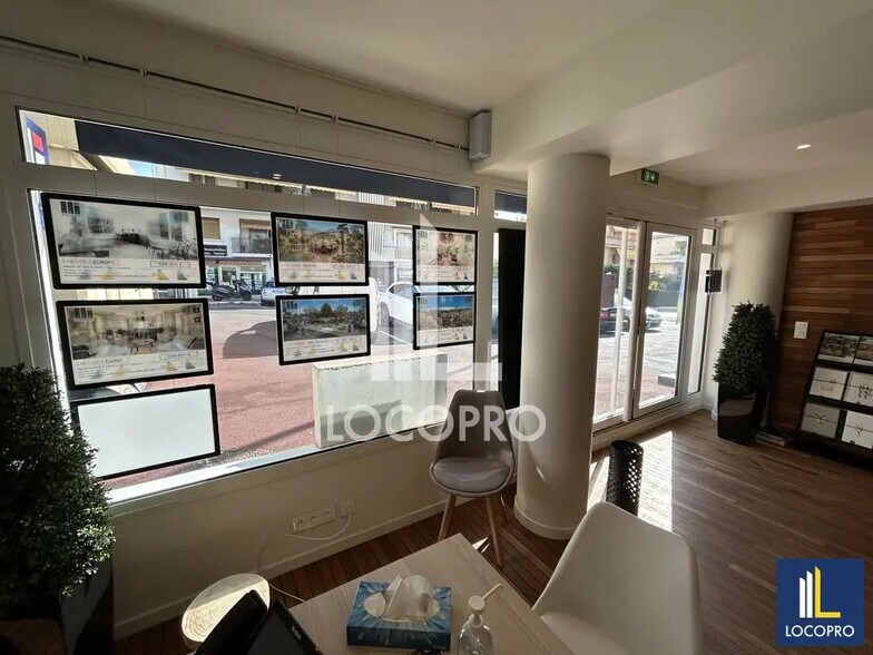 Local commercial dans Le Cannet à louer - Photo de l’immeuble – Image 3 sur 6