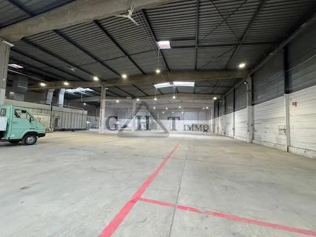 Industriel/Logistique dans Morangis à louer - Photo de l’immeuble – Image 3 sur 3