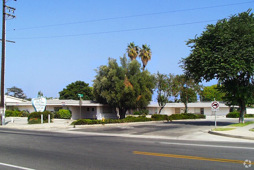 2501-2511 W La Habra Blvd, La Habra, CA à louer - Photo de l’immeuble – Image 3 sur 9