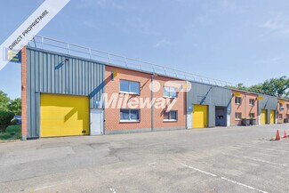 Plus de détails pour 6 Rue Du Bois Du Pont, SAINT-OUEN-L'AUMONE - Local d'activités à louer