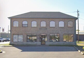 Plus de détails pour 223 S Lynn Riggs Blvd, Claremore, OK - Bureau à vendre