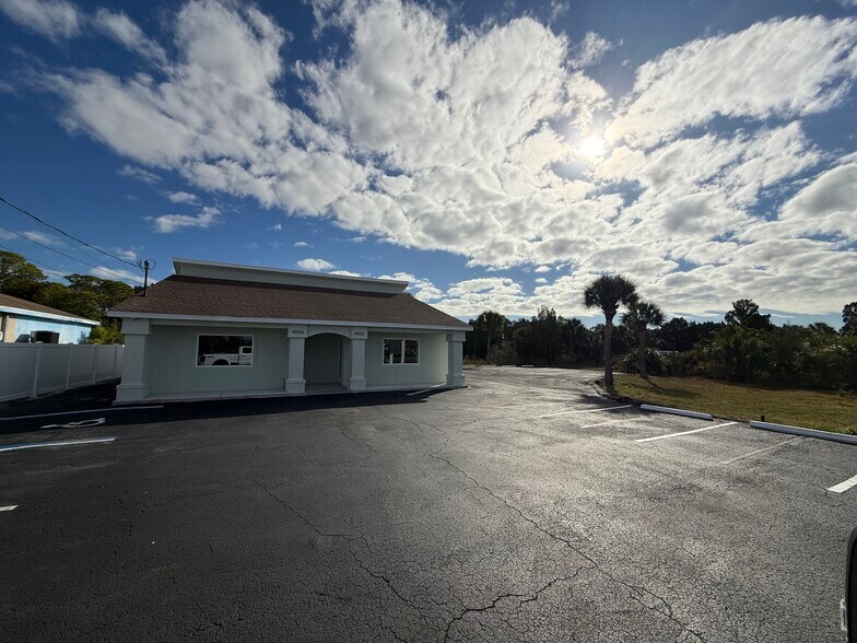 4000-4006 Shoal Line Blvd, Hernando Beach, FL à vendre - Photo de l’immeuble – Image 1 sur 19
