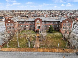 Plus de détails pour 4025 Sullivan Ave, Saint Louis, MO - Spécialisé à vendre