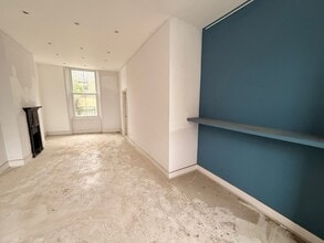 271 Lillie Rd, Londres à louer Photo intérieure– Image 2 sur 6