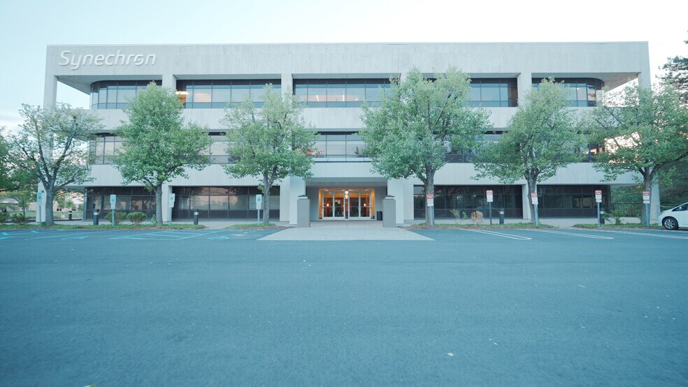 1 Corporate Pl S, Piscataway, NJ à louer - Photo de l’immeuble – Image 2 sur 4