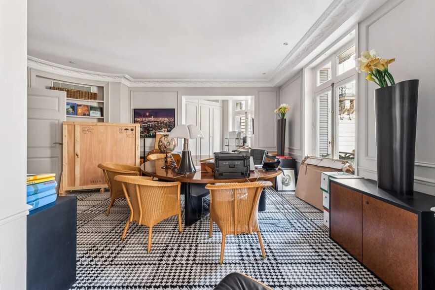 Bureau dans Paris à vendre - Photo de l’immeuble – Image 2 sur 10