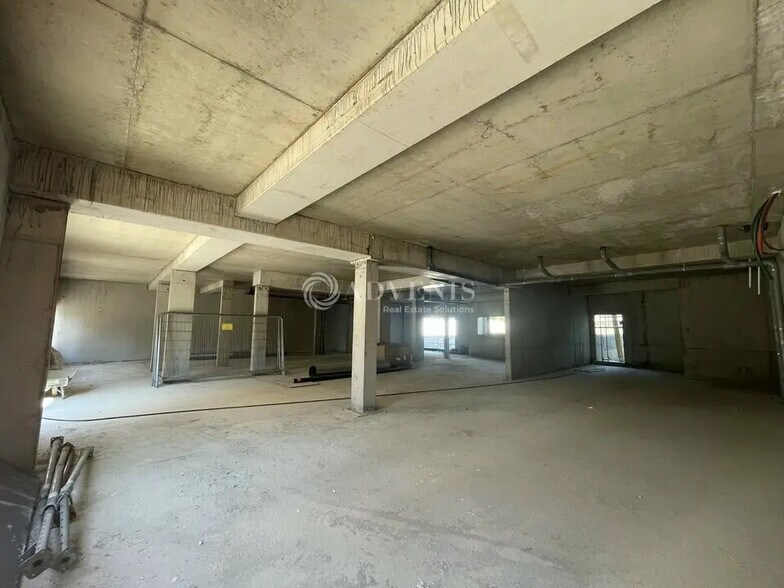 Bureau dans La Riche à vendre - Photo de l’immeuble – Image 2 sur 7